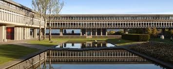 Ragad kuliah universitas Simon Fraser