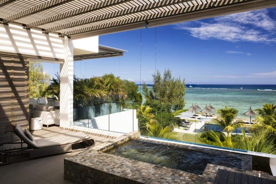 la casa più costosa è la Black River Penthouse