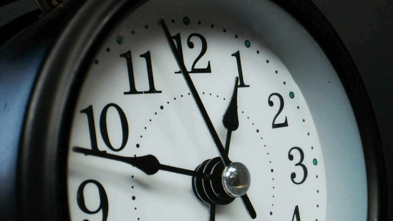 how many minutes are in a year