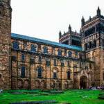 Durham Katedrali ne için bilinir?