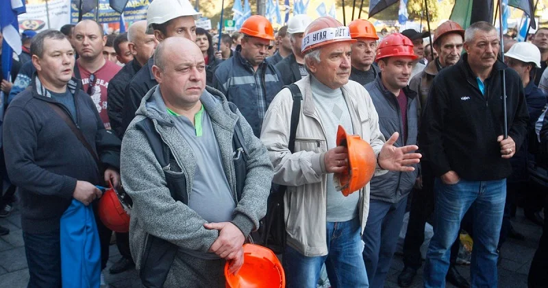 Countries With The Highest And Lowest Minimum Wage In The World 10 ukraine workers